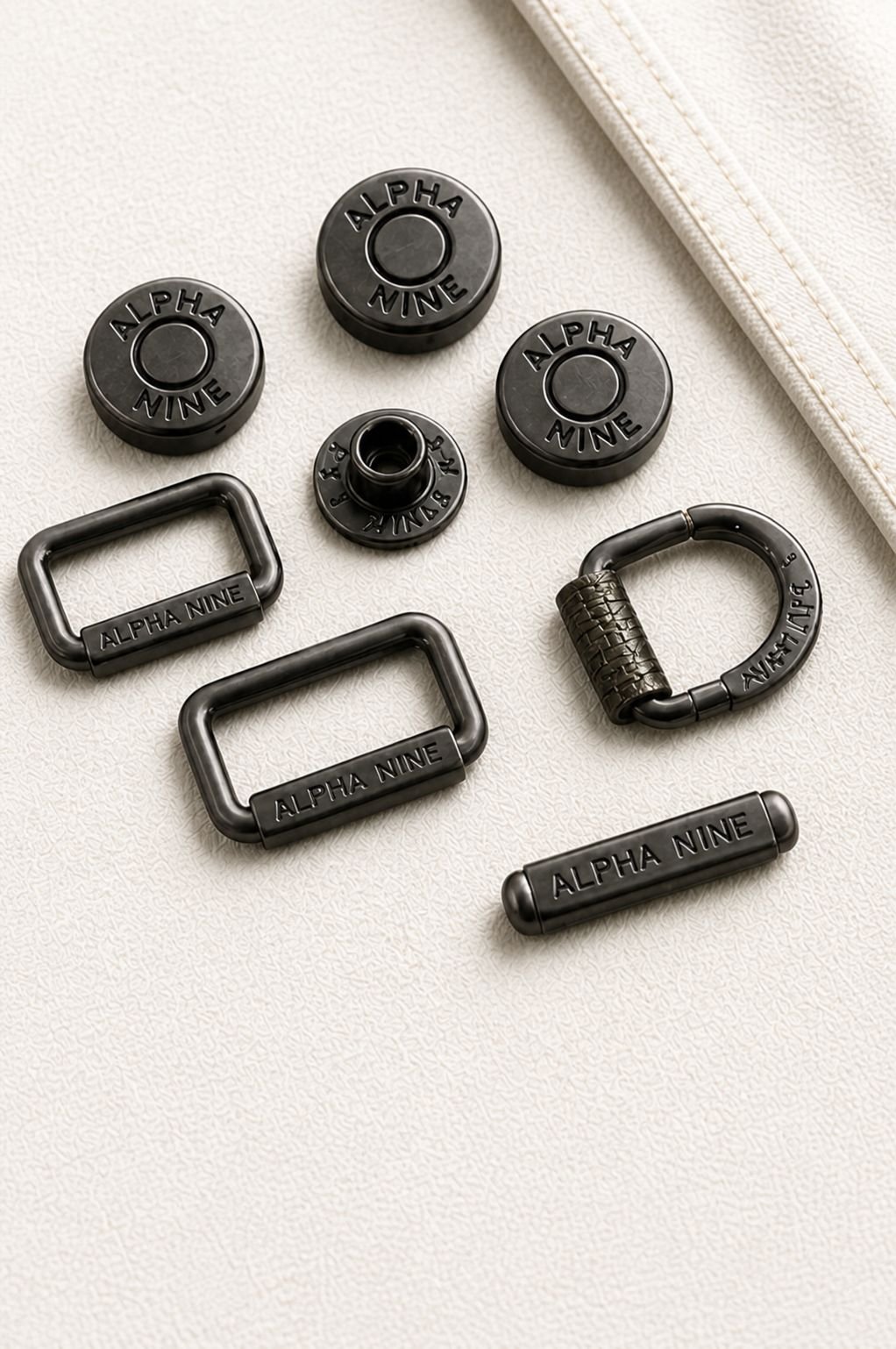REINFORCED POCKETS